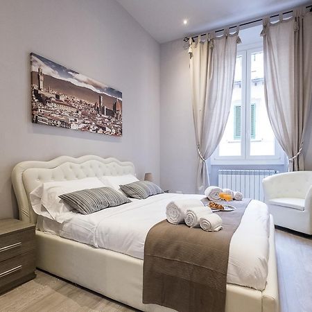 Silver Novella Luxury Apartment - Centro Storico فلورنس المظهر الخارجي الصورة